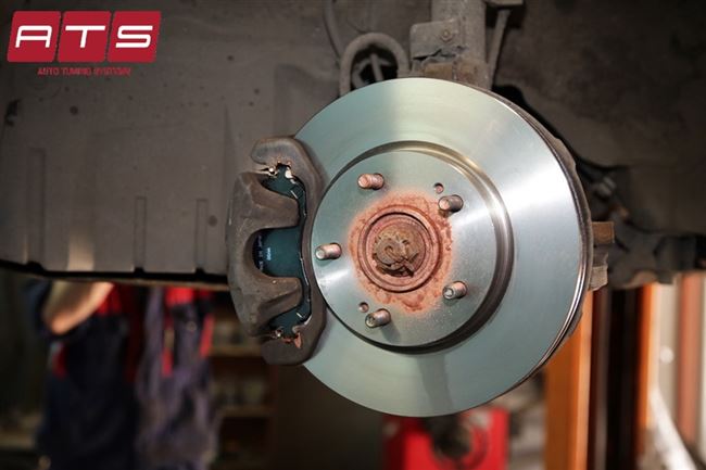 Как  определить, что нужно менять тормозные диски?